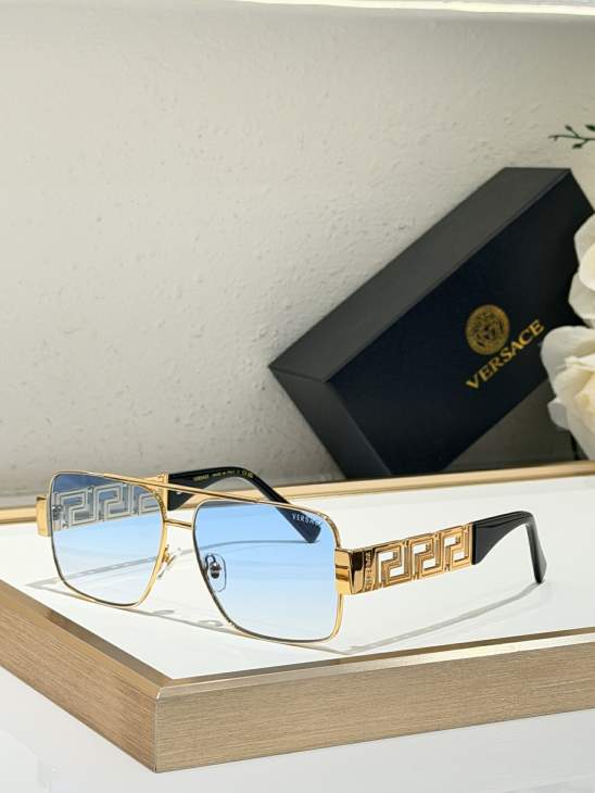 Picture of Versace Sunglasses _SKUfw79614790fw